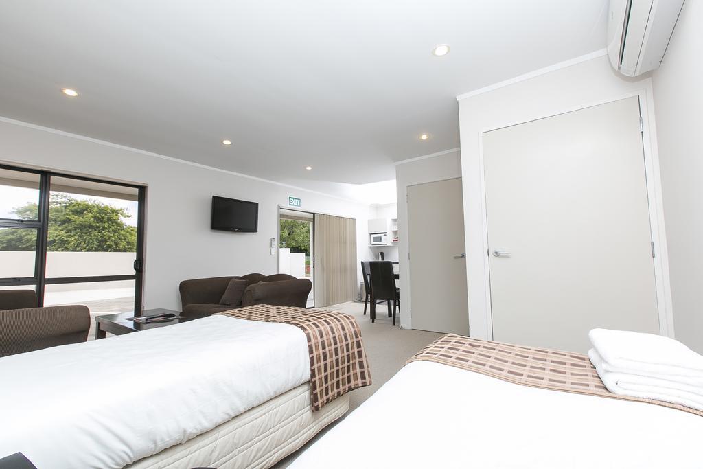 Parkview Motor Inn Pukekohe Экстерьер фото
