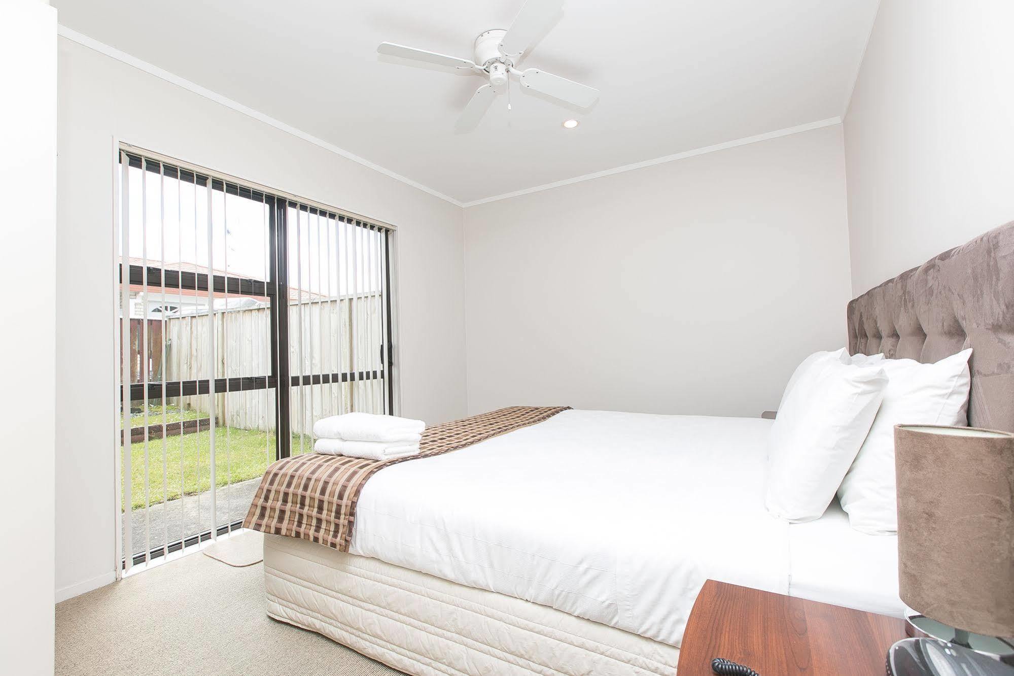 Parkview Motor Inn Pukekohe Экстерьер фото